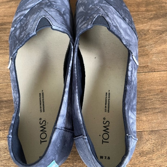 TOMS Alpargata Blue Tie-Dye Canvas Loafers Size 7.5 - Picture 4 of 10
